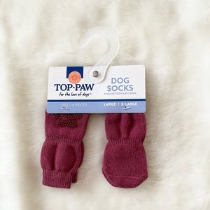 Top Paw NWT Magenta Grippy Socks